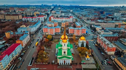 Deurstickers Alexander Nevsky Cathedral in the centre of Izhevsk. A popular landmark in the Udmurt Republic, Russia. The cathedral building in the classicist architectural style © Adsloboda