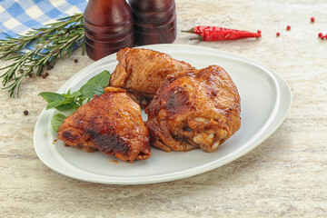 Roasted chicken leg with spicy sauce
