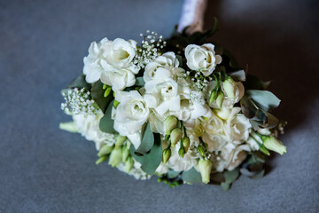 bukiet ślubny z białych kwiatów, wedding bouquet - obrazy, fototapety, plakaty