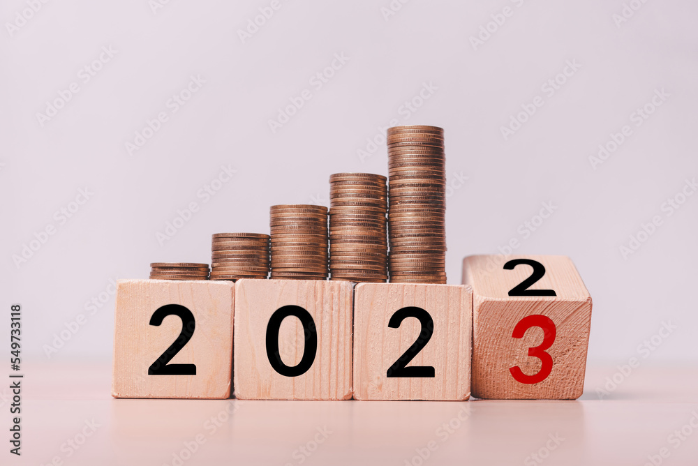 Aufkleber row of wood cube with text new year change from 2022 to 2023