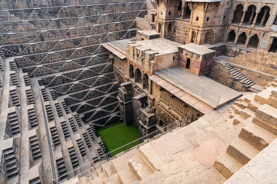 階段井戸チャンドバオリ