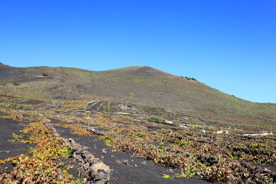 View on the Teneguia volcano in the south of La Palma