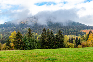 Obraz premium Herbstliche Entdeckungstour durch den Thüringer Wald bei Steinbach-Hallenberg - Thüringen