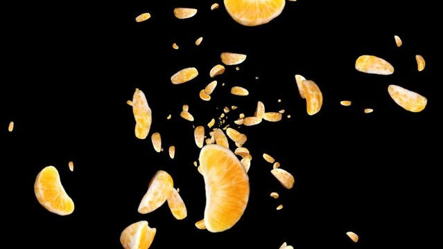 Falling MANDARIN Slices Fruits, Animation, 60 fps, Loop, with Alpha Matte

