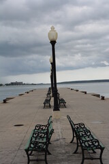 perspective. A walk along the Cuban waterfront - obrazy, fototapety, plakaty