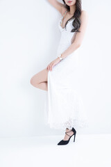 セクシーなドレスを着た女性　woman