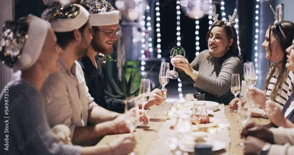 Poster Champagne toast, celebration and christmas party with family and friends at a holiday dinner. Alcohol, celebration and table with food at a home with social happiness and drinks at night together