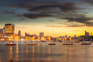 Fototapeta na wymiar pataya city skyline at night