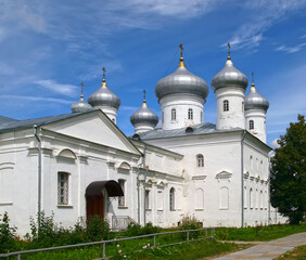 Fototapeta na wymiar Ancient Orthodox church.