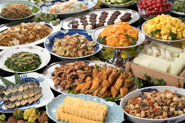 宴会料理・ビュッフェ・バイキング・パーティー・大皿・卓盛り料理	