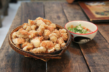 Deep-fried pork cracklings, Thai food appetizers Or eat it with hot steamed rice or eat with noodles.