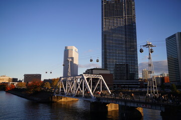 横浜、エアーキャビン、aircabin,ロープウエイ、ゴンドラ、空、ビル、橋