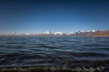 Foto op Plexiglas Shishapangma Pekucuo lake and Shishapangma snow mountain group in Xigaze