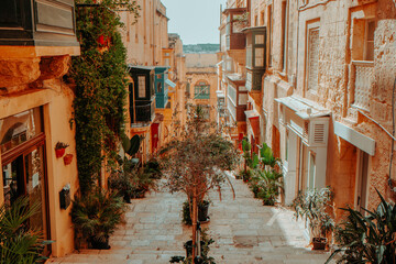 Obraz premium stairway in the old town of Valletta, Malta