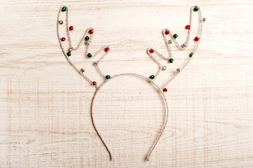 Haarreife mit Geweih und Kugeln