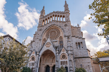 Fototapeta na wymiar Iglesia de San Bartolomé , Sóller, Mallorca, Baleares, España. Fotografía horizontal, sin gente.