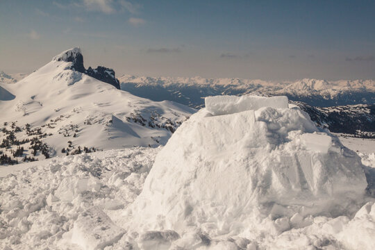 Clear sky over mountains in snow