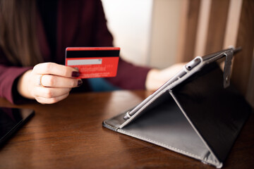 Using credit card to online purchase
