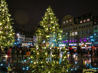 Fototapeta na wymiar Christmas decorations in the streets of Strasbourg, the capital of Christmas. Christmas market.