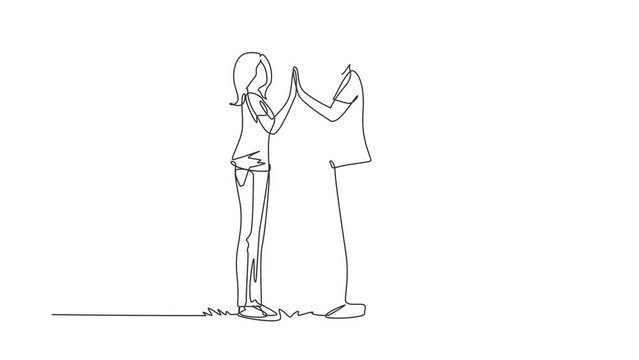 Animated self drawing of continuous line draw Man and woman holding hands and looking in each other eyes. Couple in love spending time together. Happy family concept. Full length single line animation