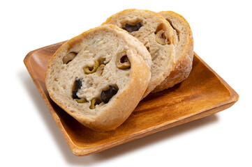 カットしたオリーブ入りのパン