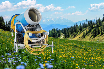 Schneekanonen in den Alpen