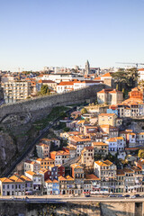 Fototapeta na wymiar Muralha fernandina Porto Portugal