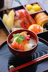 いくらの乗ったお雑煮2