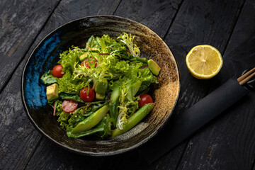 Obraz na płótnie Canvas a delicious salad in a restaurant 