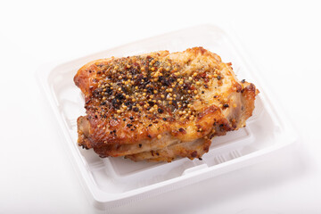 スパイシーローストチキン　(黒・白胡椒)