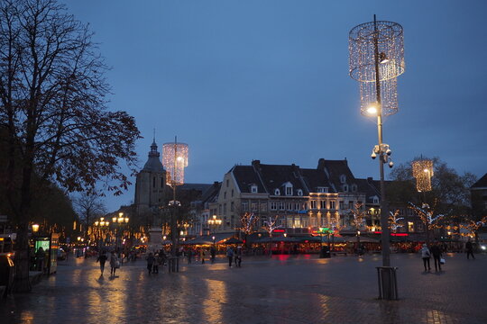 Maastricht am Abend 