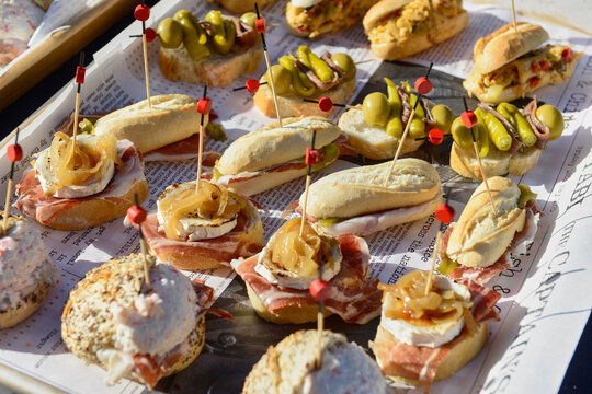 Canapes with different format.