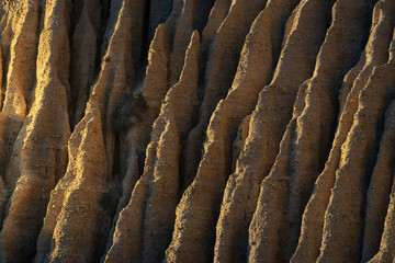 The carving power of nature in cliffs. 