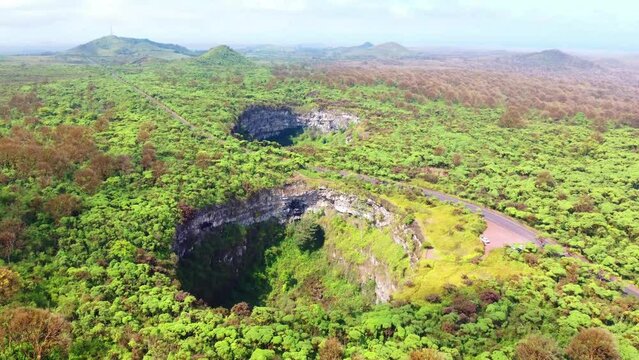 Islas Galapagos - Santa Cruz - Cr&aacute;ter los Gemelos