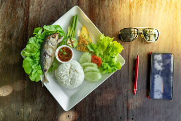 Mackerel with Shrimp paste dip, shrimp paste dip with vegetables on the dish, Lunchtime with Shrimp paste dip menu, Spicy shrimp paste dip menu, Asian spicy menu, Thailand spicy food.