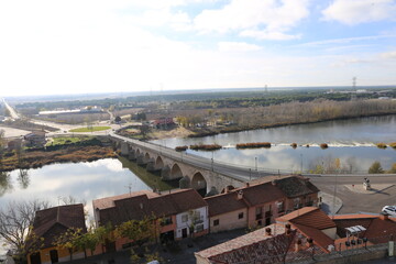 Fototapeta na wymiar Río Duero