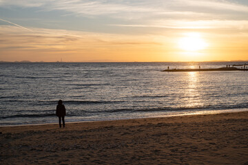 夕日と海岸　愛知県
