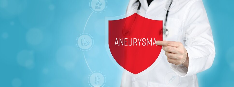 Aneurysma. Arzt h&auml;lt rotes Schutzschild umgeben von Icons im Kreis. Medizinisches Wort im Symbol