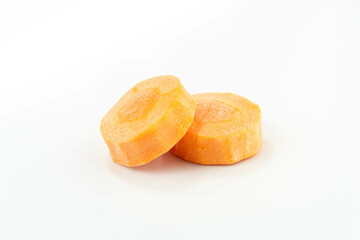 Fototapeta na wymiar raw carrot slices isolated on white background