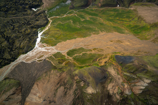 Wilderness from Above: A Stunning Aerial Photograph of Iceland's Breathtaking Highlands