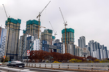 재건축 사업으로 건설 중인 새 아파트