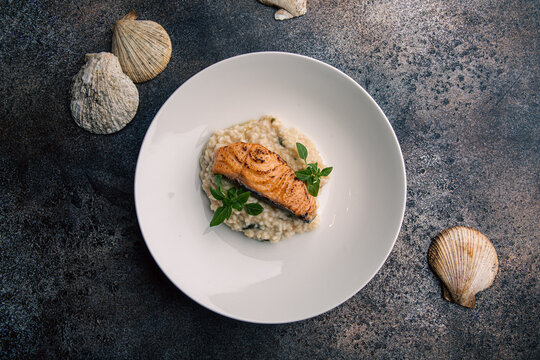 Risotto with salmon and herbs