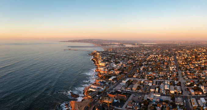 Sunset Cliffs, San Diego and Ocean Beach