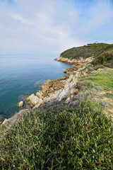 Toskanische Küste im Herbst bei Baratti
