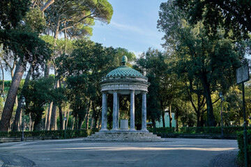 Obraz premium Tempio di Diana, neoclassical styled Monopteros at Villa Borghese city park in Rome, Italy