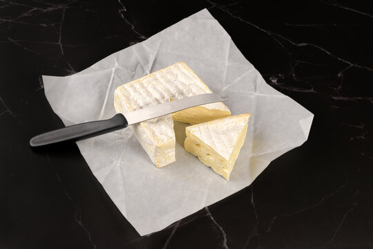 fromage Fran&ccedil;ais Pont l'&eacute;v&ecirc;que &agrave; p&acirc;te molle vace lait de vache