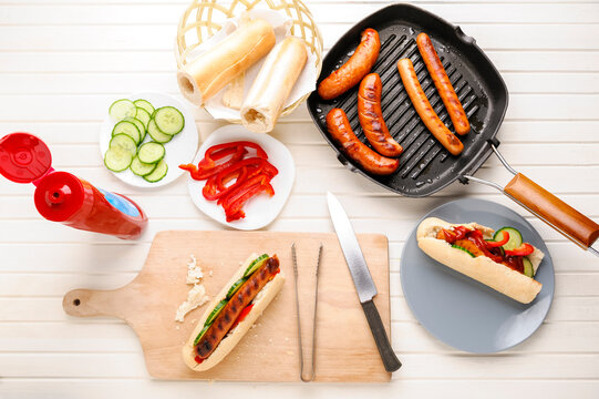 Homemade hot dogs - tasty and inexpensive fast food