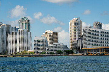 Fototapeta na wymiar Cityscape views across the ocean at the bay in Miami, Florida
