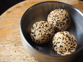 Sesame mochi balls with bean paste filling