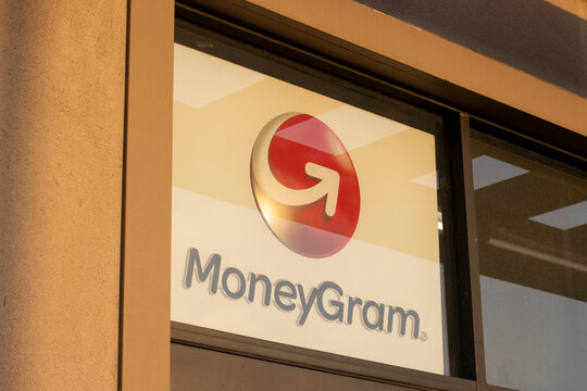 Moneygram Изображения: просматривайте стоковые фотографии, векторные  изображения и видео в количестве 142 | Adobe Stock